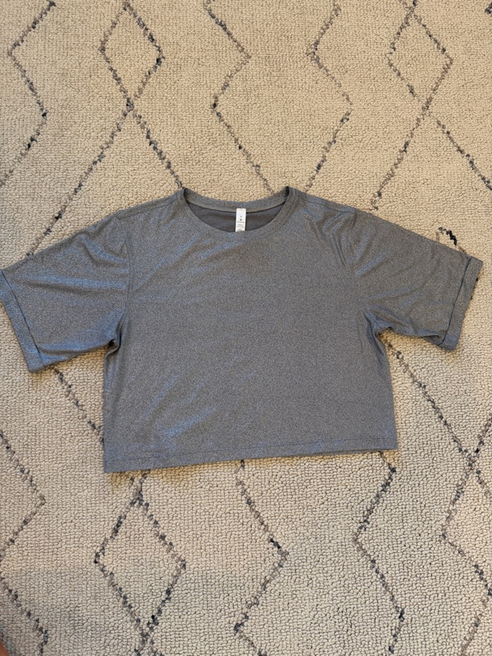 lululemon athletica Cropped Performance Tee - shiny pewter